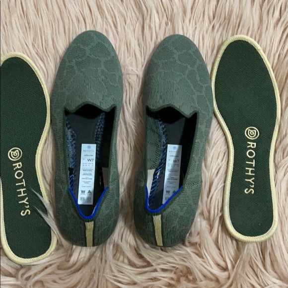 Rothys the safari size 7 woman’s loafers - Picture 3 of 13